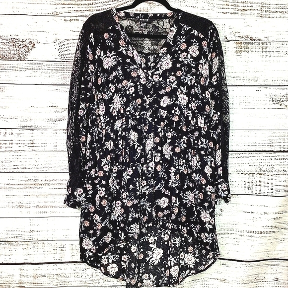 torrid Tops - TORRID SIZE 00 10‎ L BLACK FLORAL TOP LACE SPRING BLOUSE SUMMER HIGH LOW GUC